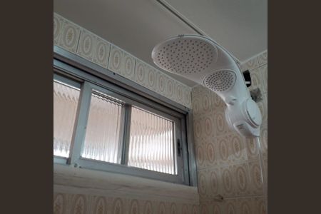 Banheiro de apartamento para alugar com 2 quartos, 65m² em Água Branca, São Paulo