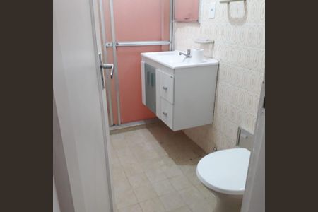 Banheiro de apartamento para alugar com 2 quartos, 65m² em Água Branca, São Paulo
