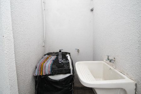 Casa para alugar com 50m², 2 quartos e sem vagaLavanderia