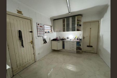 Casa à venda com 202m², 4 quartos e 2 vagas Casa à venda com 202m², 4 quartos e 2 vagasÁrea de serviço
