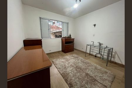 Casa à venda com 202m², 4 quartos e 2 vagas Casa à venda com 202m², 4 quartos e 2 vagasQuarto