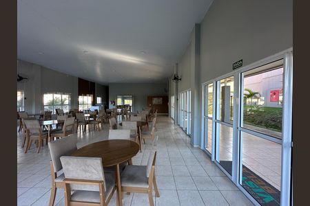 Apartamento para alugar com 55m², 2 quartos e 1 vaga Apartamento para alugar com 55m², 2 quartos e 1 vagaÁrea comum - Salão de festas
