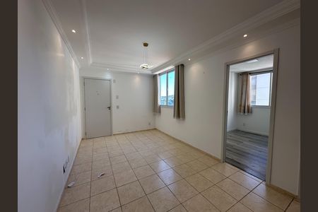 Apartamento para alugar com 55m², 2 quartos e 1 vaga Apartamento para alugar com 55m², 2 quartos e 1 vagaSala