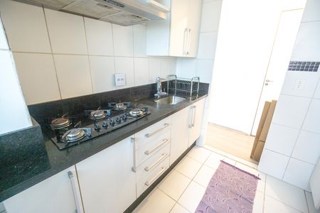 Apartamento para alugar com 80m², 3 quartos e 1 vaga Apartamento para alugar com 80m², 3 quartos e 1 vagaPia