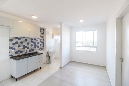 Sala de apartamento para alugar com 2 quartos, 36m² em Chacara Santa Lucia, Carapicuíba
