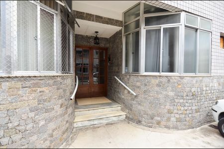 Apartamento à venda com 78m², 2 quartos e 1 vaga Apartamento à venda com 78m², 2 quartos e 1 vagaHall