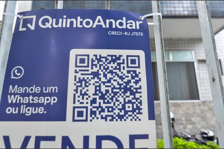 Apartamento à venda com 78m², 2 quartos e 1 vaga Apartamento à venda com 78m², 2 quartos e 1 vagaFachada