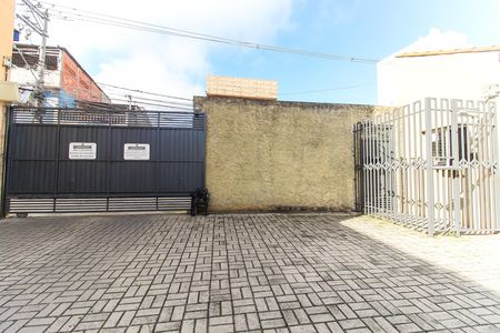 Casa de condomínio para alugar com 51m², 2 quartos e 1 vaga Casa de condomínio para alugar com 51m², 2 quartos e 1 vagaEntrada