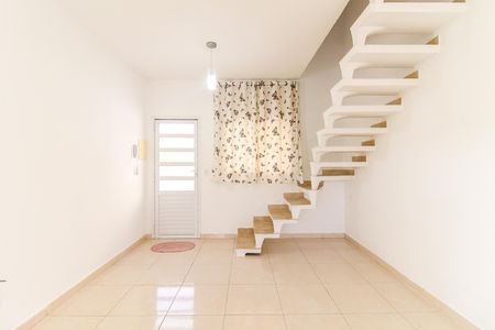 Casa de condomínio para alugar com 51m², 2 quartos e 1 vaga Casa de condomínio para alugar com 51m², 2 quartos e 1 vagaSala/Cozinha