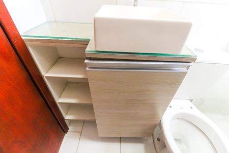 Casa de condomínio para alugar com 51m², 2 quartos e 1 vaga Casa de condomínio para alugar com 51m², 2 quartos e 1 vagaBanheiro