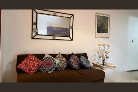 Casa à venda com 178m², 3 quartos e 2 vagas