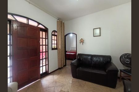 Sala de casa para alugar com 3 quartos, 95m² em Andrade Araujo, Belford Roxo