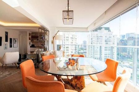 Apartamento à venda com 2 quartos, 132m² em Vila Gertrudes, São Paulo