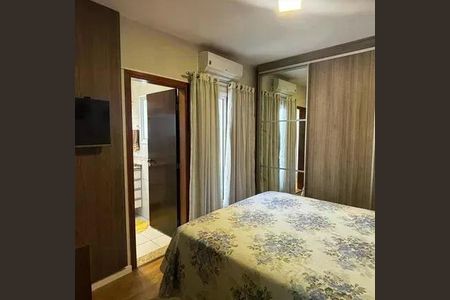 Casa à venda com 3 quartos, 225m² em Vila Metalúrgica, Santo André