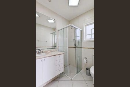 Casa para alugar com 600m², 5 quartos e 6 vagas