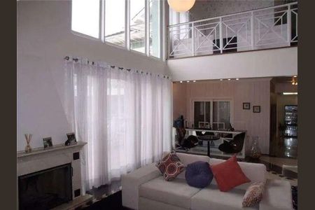 Casa para alugar com 600m², 5 quartos e 6 vagas