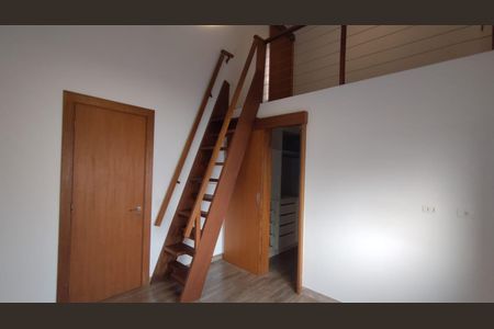 Casa à venda com 335m², 5 quartos e 4 vagas