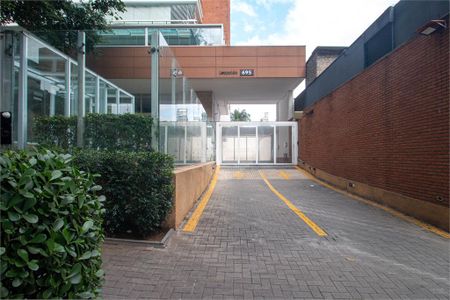 Apartamento à venda com 1 quarto, 60m² em Itaim Bibi, São Paulo