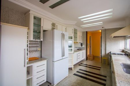 Apartamento à venda com 296m², 4 quartos e 4 vagas