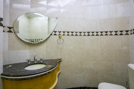 Apartamento à venda com 296m², 4 quartos e 4 vagas Apartamento à venda com 296m², 4 quartos e 4 vagasLavabo