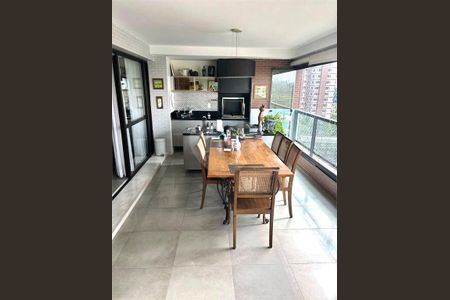 Apartamento à venda com 209m², 3 quartos e 4 vagas