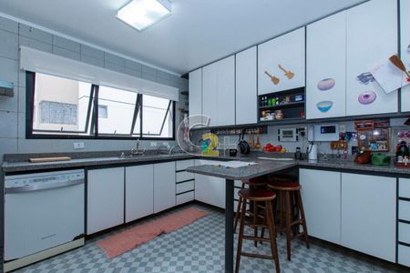 Apartamento à venda com 4 quartos, 189m² em Vila Madalena, São Paulo