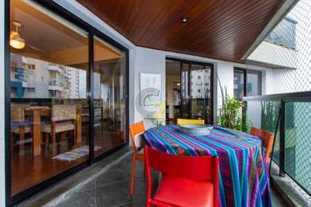 Apartamento à venda com 4 quartos, 189m² em Vila Madalena, São Paulo