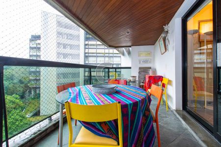 Apartamento à venda com 4 quartos, 189m² em Vila Madalena, São Paulo