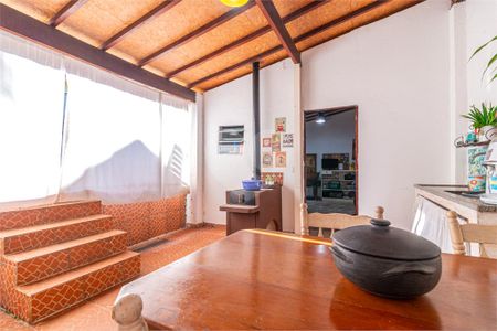 Casa à venda com 3 quartos, 200m² em Santo Amaro, São Paulo