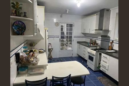 Casa à venda com 3 quartos, 247m² em Jardim Pinheiros, São Paulo