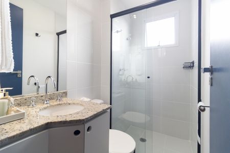 Apartamento à venda com 56m², 2 quartos e 1 vaga Apartamento à venda com 56m², 2 quartos e 1 vagaBanheiro