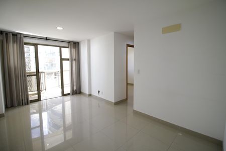 Sala de apartamento para alugar com 2 quartos, 70m² em Barra Olímpica, Rio de Janeiro