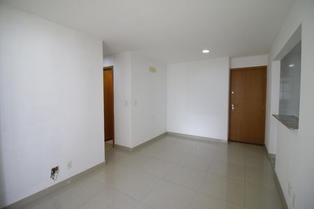 Sala de apartamento para alugar com 2 quartos, 70m² em Barra Olímpica, Rio de Janeiro