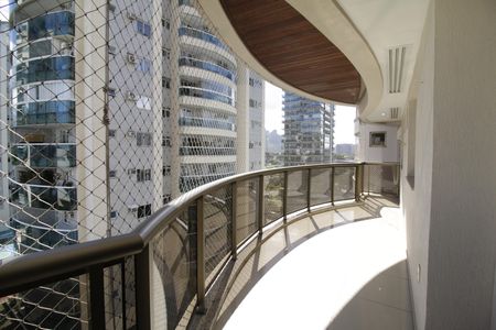 Varanda de apartamento para alugar com 2 quartos, 70m² em Barra Olímpica, Rio de Janeiro