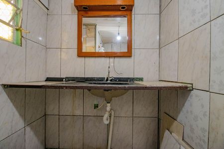 Casa para alugar com 110m², 2 quartos e 1 vaga Casa para alugar com 110m², 2 quartos e 1 vagaBanheiro Auxiliar ( Área Comum)