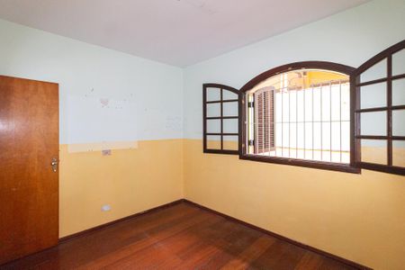 Casa para alugar com 276m², 5 quartos e 3 vagas Casa para alugar com 276m², 5 quartos e 3 vagasQuarto 3