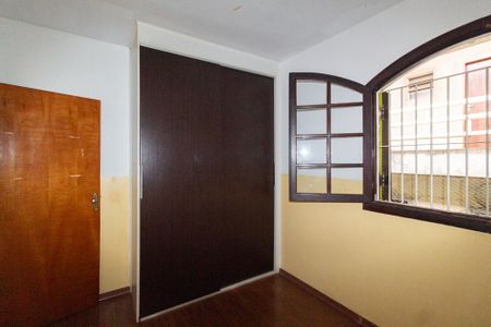 Casa para alugar com 276m², 5 quartos e 3 vagas Casa para alugar com 276m², 5 quartos e 3 vagasQuarto 4