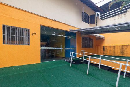 Casa para alugar com 276m², 5 quartos e 3 vagas