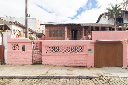 Casa à venda com 147m², 2 quartos e 2 vagasFachada