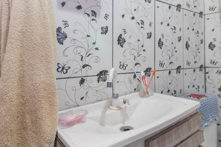 Casa à venda com 147m², 2 quartos e 2 vagasBanheiro