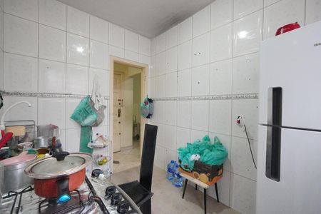 Apartamento à venda com 77m², 2 quartos e sem vagaCozinha