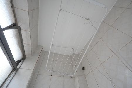 Apartamento à venda com 77m², 2 quartos e sem vagaÁrea de Serviço