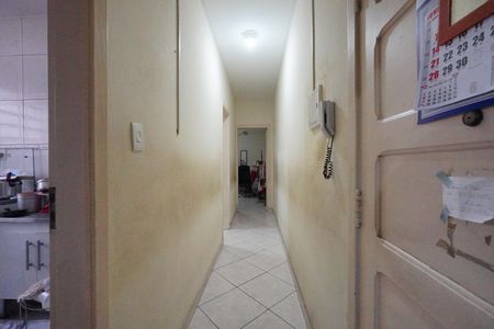 Apartamento à venda com 77m², 2 quartos e sem vagaCorredor