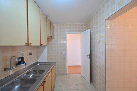 Apartamento à venda com 65m², 2 quartos e 1 vaga Apartamento à venda com 65m², 2 quartos e 1 vagaCozinha