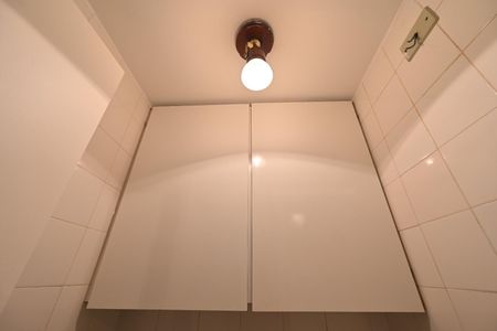 Apartamento à venda com 65m², 2 quartos e 1 vaga Apartamento à venda com 65m², 2 quartos e 1 vagaBanheiro de serviço