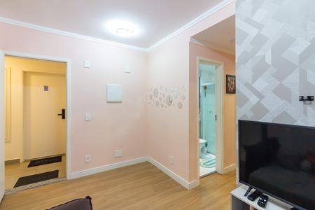 Sala  de apartamento à venda com 2 quartos, 46m² em Ayrosa, Osasco