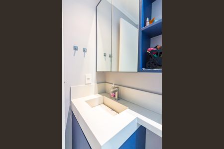 Apartamento à venda com 46m², 2 quartos e 1 vaga Apartamento à venda com 46m², 2 quartos e 1 vagaBanheiro