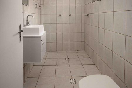 Casa à venda com 100m², 2 quartos e 1 vaga