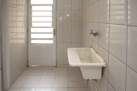 Casa à venda com 100m², 2 quartos e 1 vaga