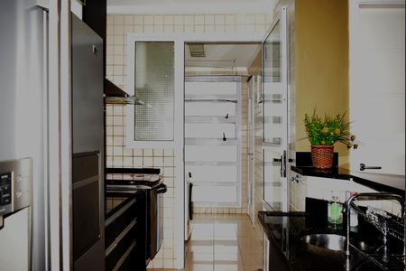 Apartamento para alugar com 97m², 2 quartos e 2 vagasCozinha